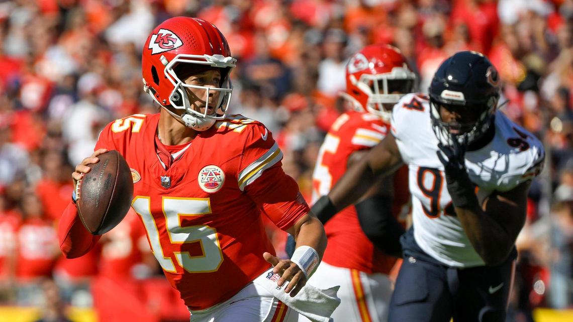 patrick-mahomes-reaches-25-000-passing-yards-in-record-fashion-kansas